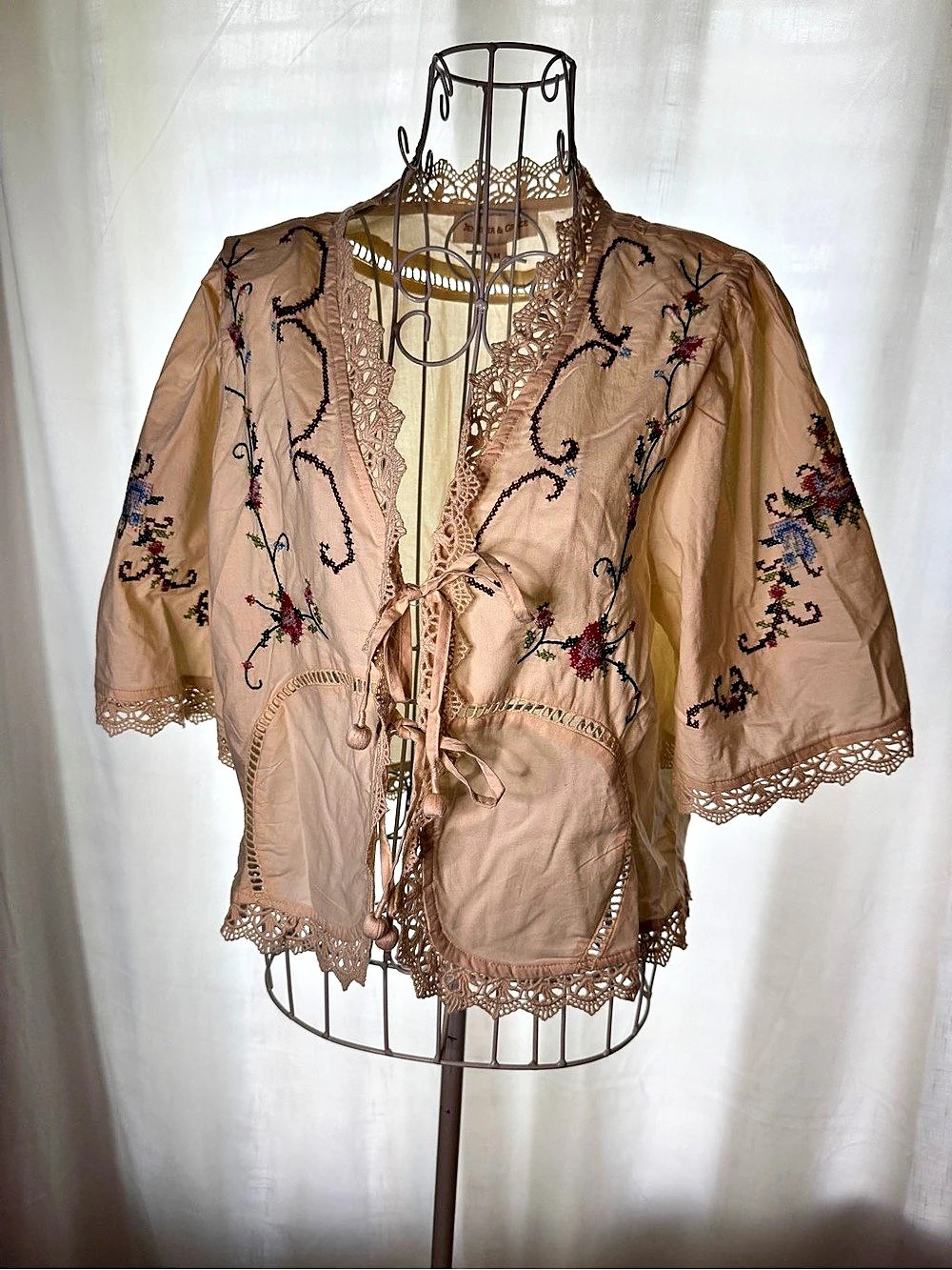 Jennifer & Grace Embroidered Lace Trim Blouse in Tan Size Medium